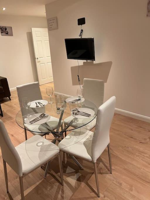 009- Studio Apartment In Ealing F5 מראה חיצוני תמונה