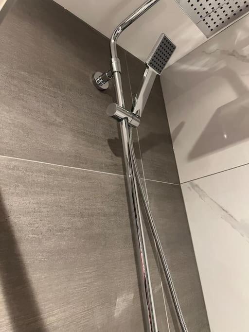 009- Studio Apartment In Ealing F5 מראה חיצוני תמונה